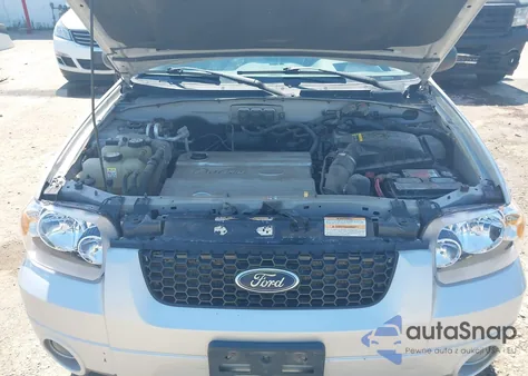 2006 Ford Escape Hybrid z USA, uszkodzony, nr VIN 1FMYU96H96KB20879